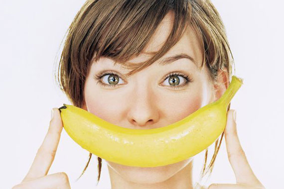 woman-with-banana-eating-healthy